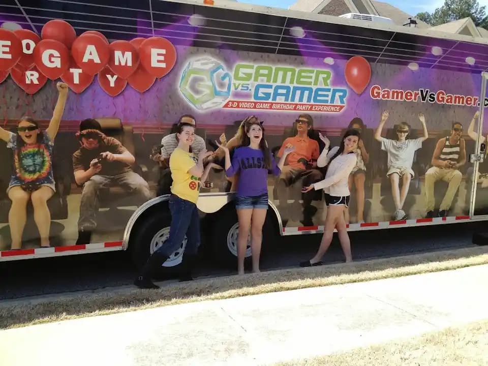 Gamer vs Gamer / Game Truck Atlanta - Popular vr games destination in Atlanta