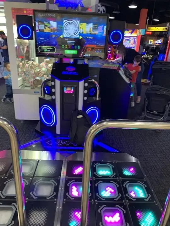 vr games experience at All Amusement Fun Center located in Los Angeles