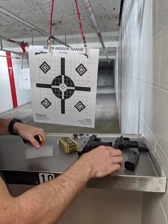 shooting ranges experience at Reds Indoor Range North Inc located in Austin