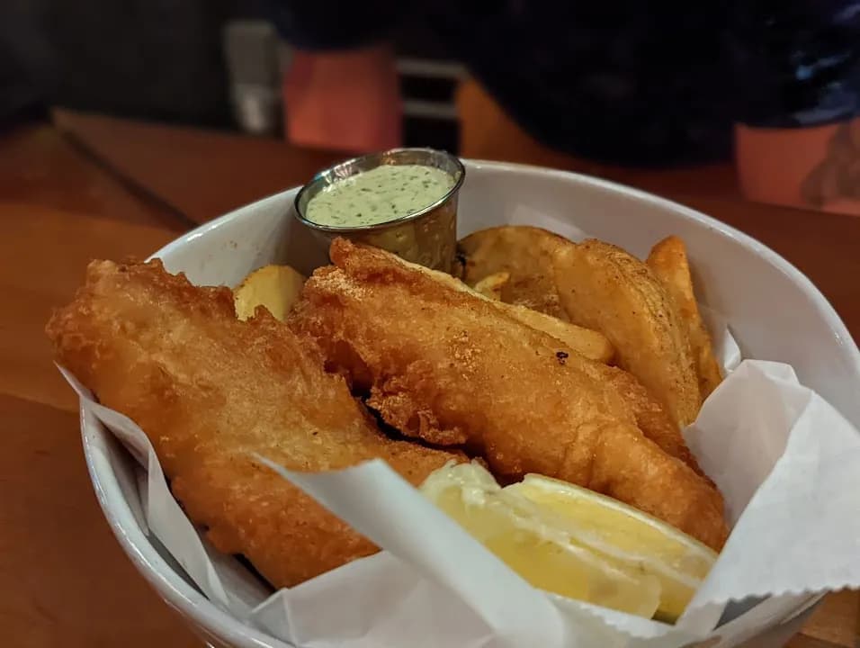 vr games experience at Swing Social located in San Diego